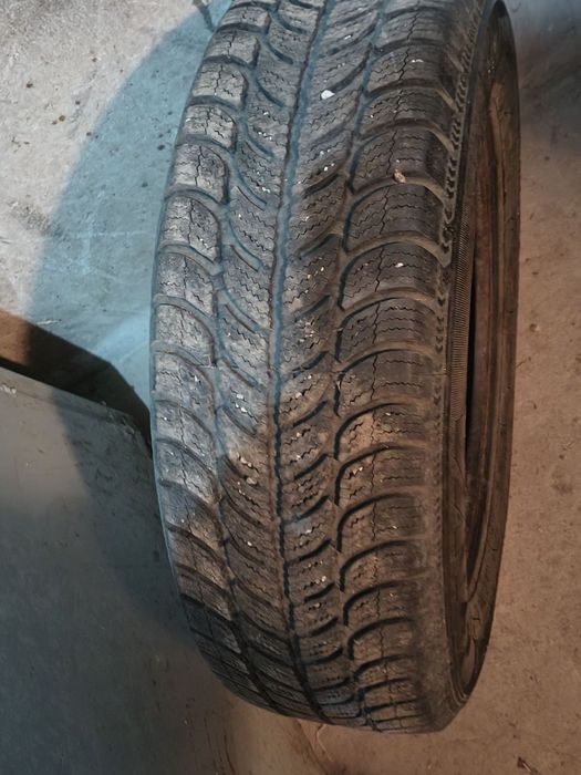 4бр гуми с джанти 175/70/13-зимни