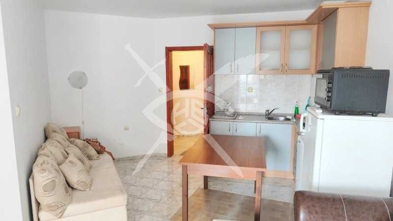 Продава се Двустаен апартамент в Созопол - 50 кв.м за 1970 €/кв.м - Снимка #2