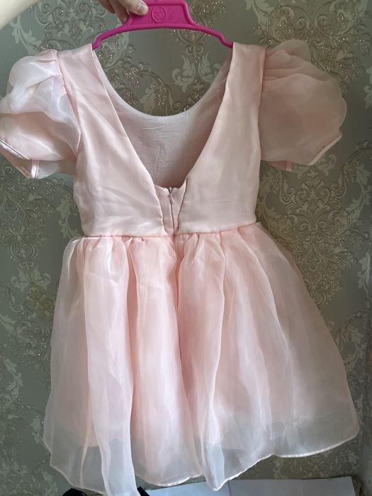 туфли девочкам 27р и платье 120 р