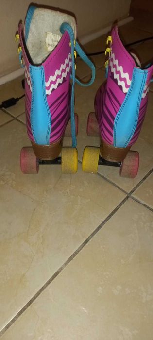 Кънки 35 номер в прилично състояние