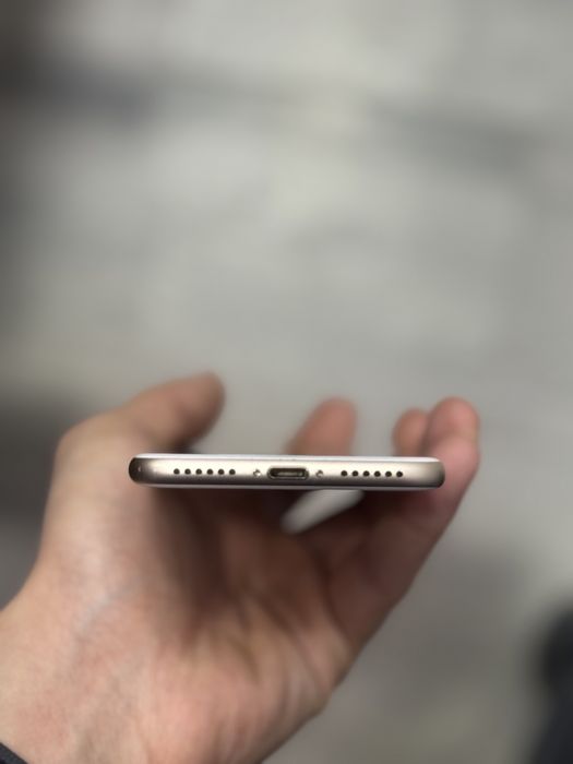 Iphone 7 128gb gold tinniq