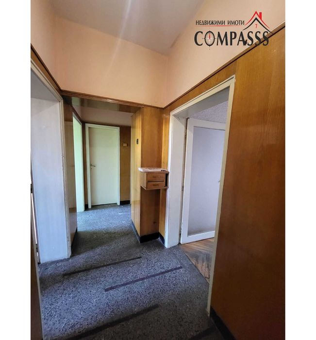 Продава се Тристаен апартамент в Добрич, Център - 92 кв.м за 1196 €/кв.м - Снимка #5