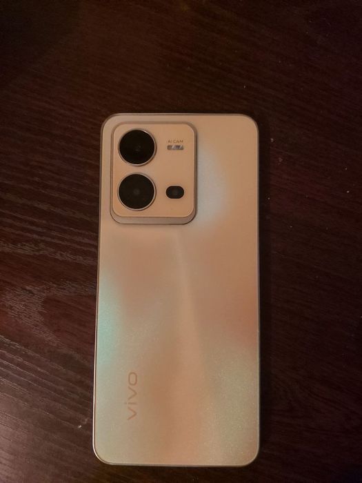Vivo  v25e продается