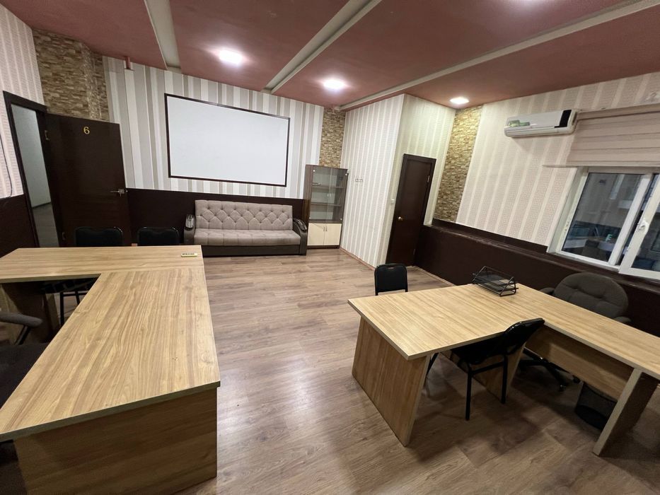 Аренда под офис 40м2 С Мебелью! Недалеко Мирабад Авеню улицаНукус 7млн