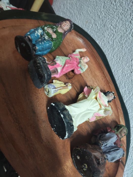 Lot 5 statuete sfinți vechi + Înger – frumoase, cu patină!