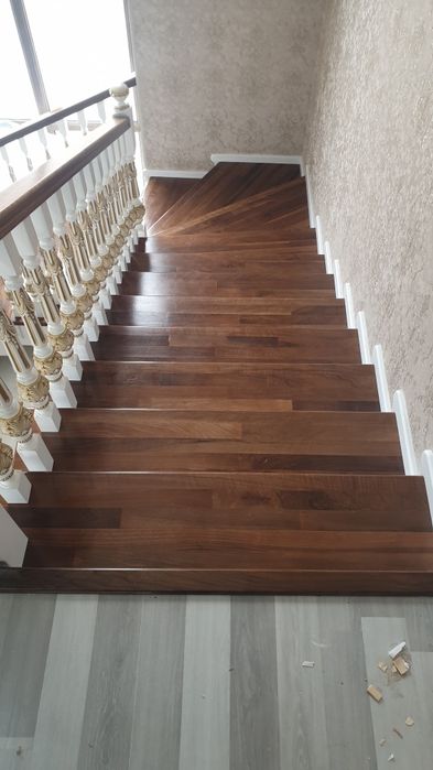 Zina lesnisa yogochdan