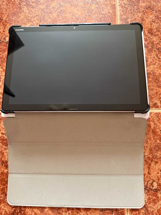 Huawei MediaPad M5 Lite 10.1 LTE - таблет, писалка, калъф, кутия - комплект