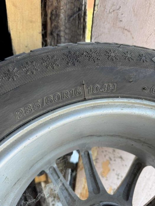 ГУМИ ЗИМНИ комплект с джанти  4 бр