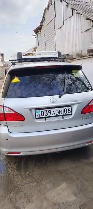 Ипсун Тойота 2004