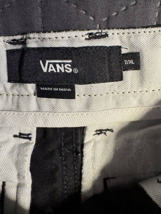 Детски черен къс панталон Vans 7 години