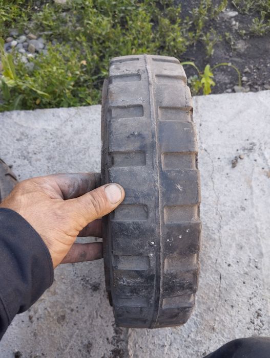 Продам колеса без камерки