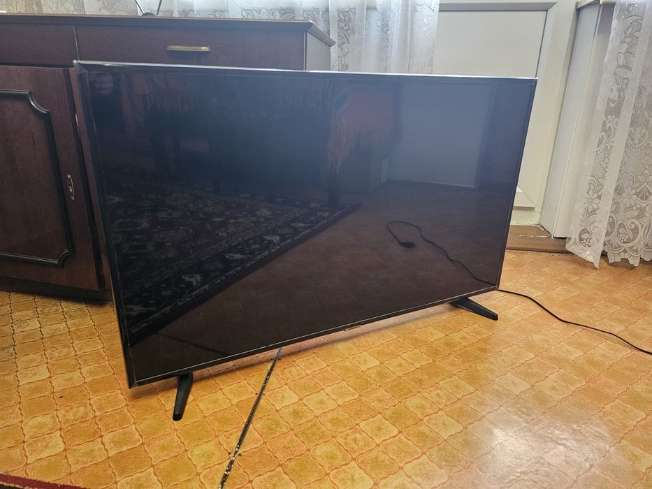 Продам телевизор 43 Led Samsung