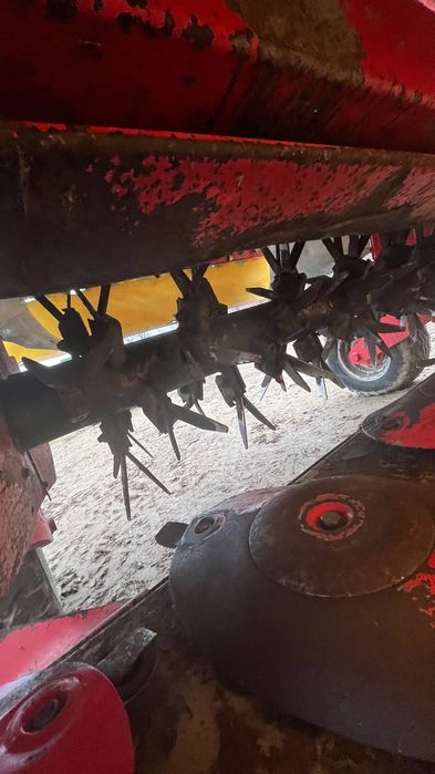 Pöttinger o‘t o‘radigan texnika, kambayn, kasilka, Belarus tortadi