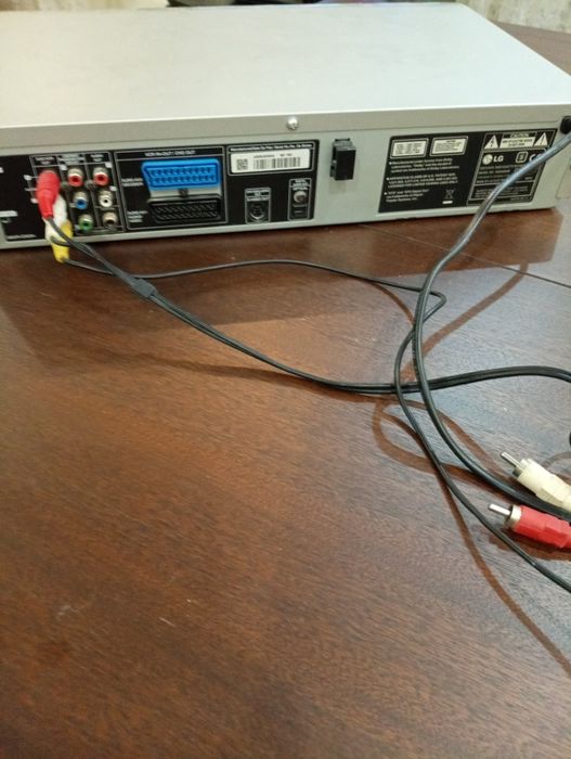 Видеомагнитофон,LG