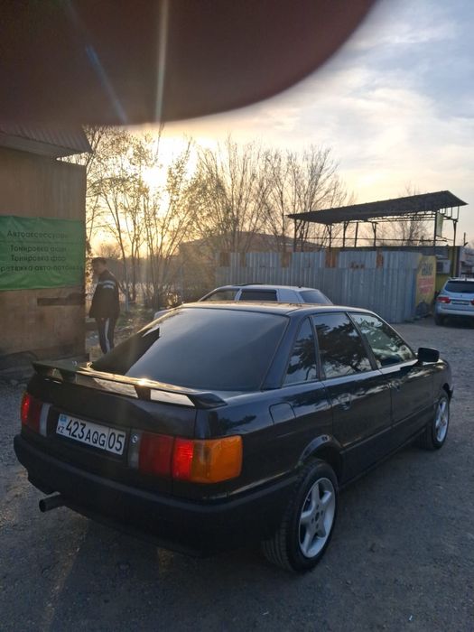 Ауди 80 в хорошем состоянии