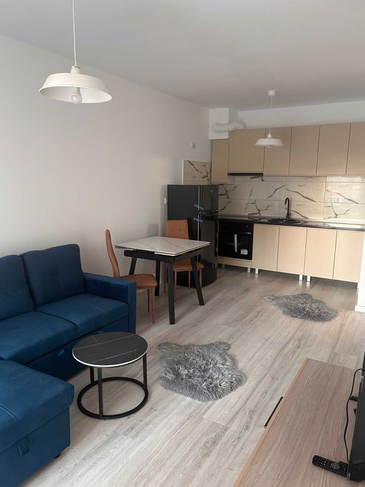 Inchiriez apartament 2 camere Class Park