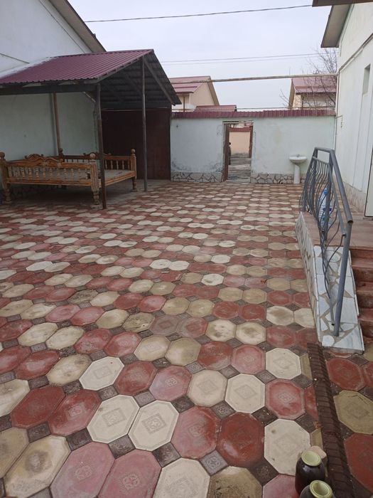 Мед коллеж тугрисидаги катеж сотилади