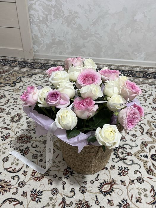 Цветы с корзиной