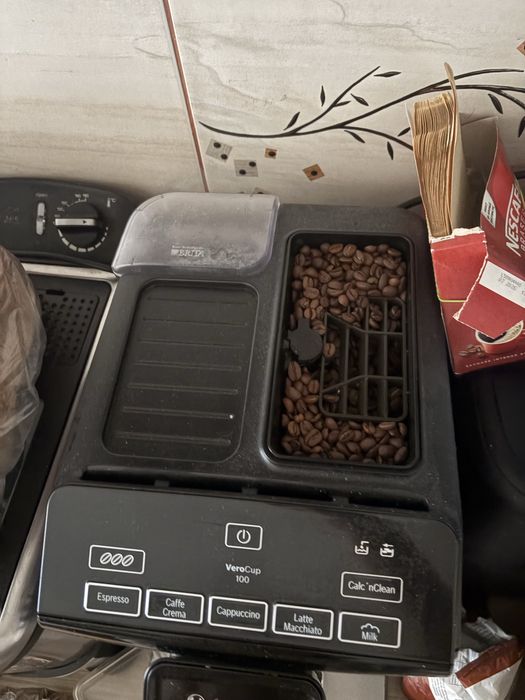 Espressor automat/Espressor