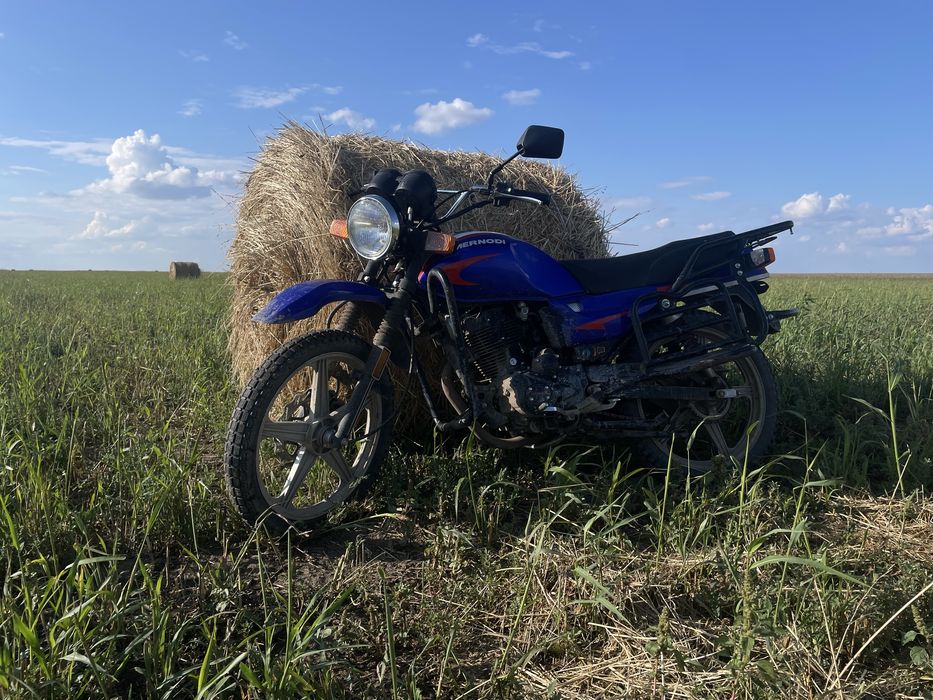 Мотоцикл 200куб mernodi