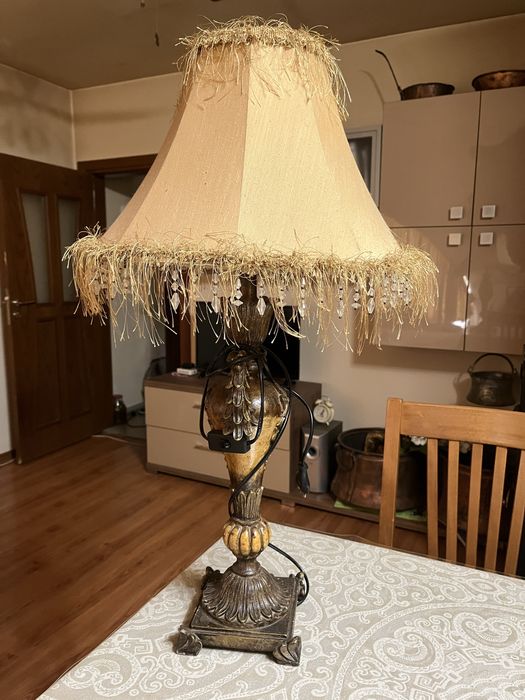 Лампа настолна лампа