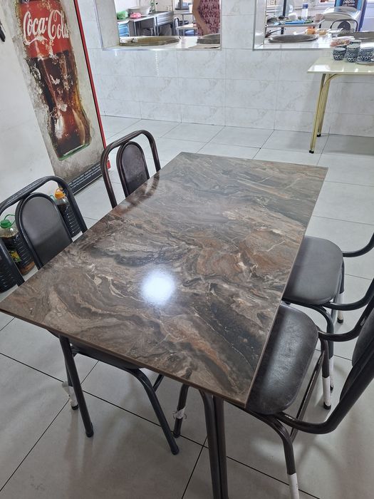 Stol-stul oshxona va kafe uchun