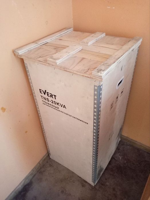 Стабилизатор 20квт 3фаза.деярли янги.нархи 600$ ками бор.