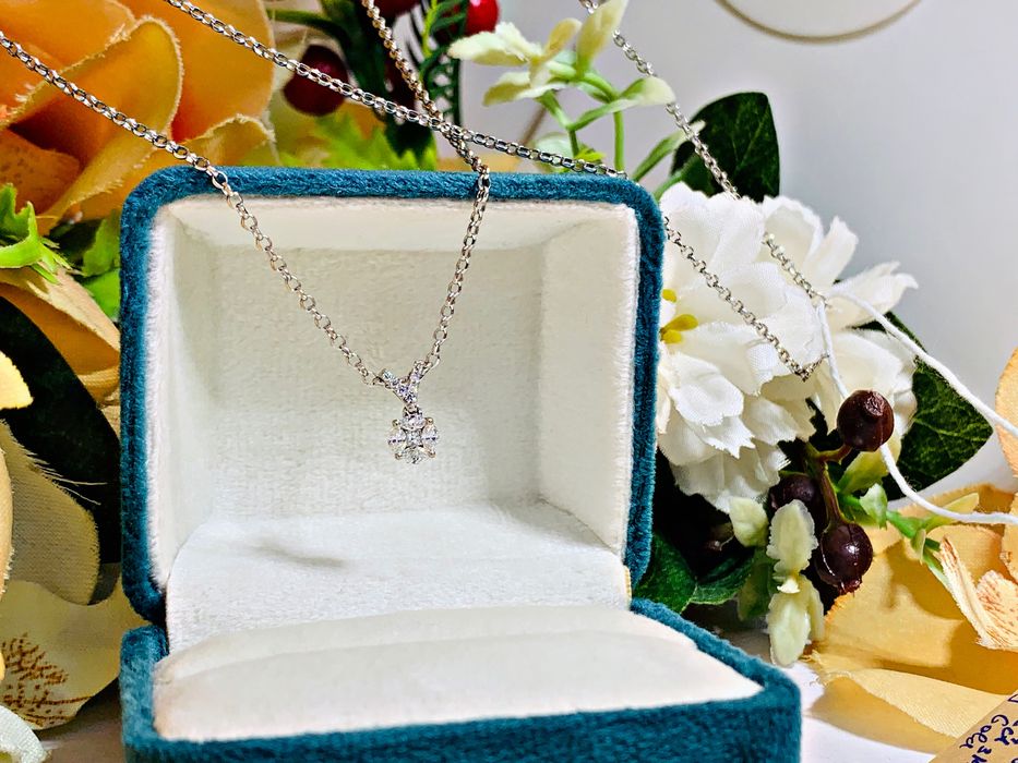 золотая подвеска – кулон и цепь с бриллиантами