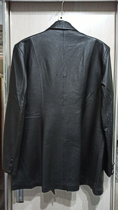 Кожаный пиджак женский