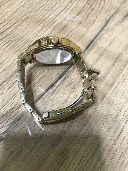 Продам часы