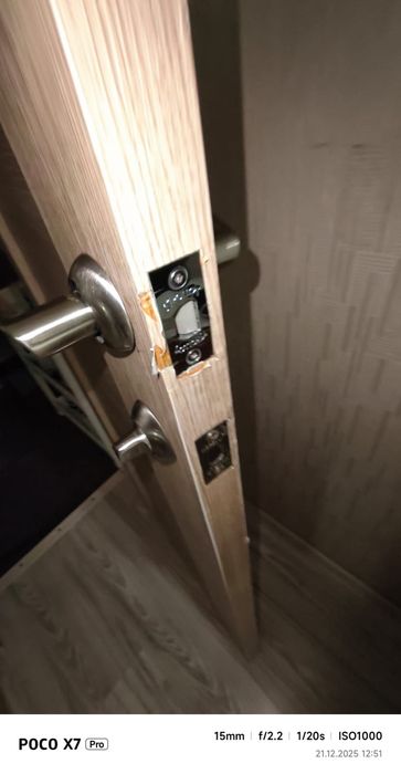 Продам межкомнатные двери б.У