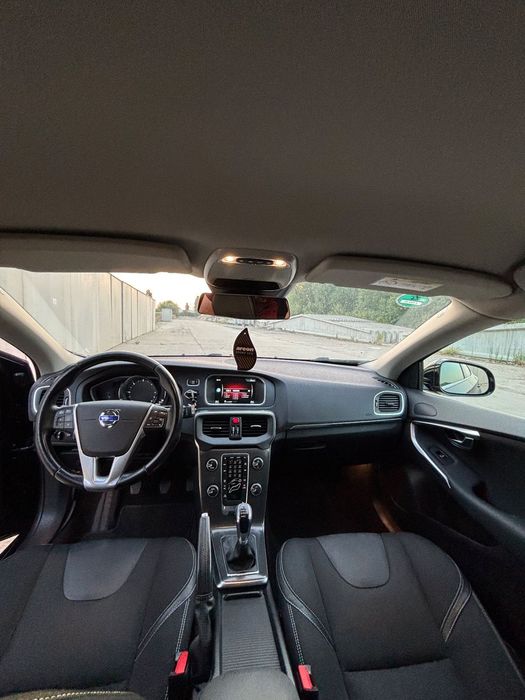 VOLVO V40 2014 — imagine 38