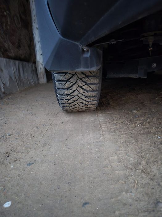 Зимние шины шипы