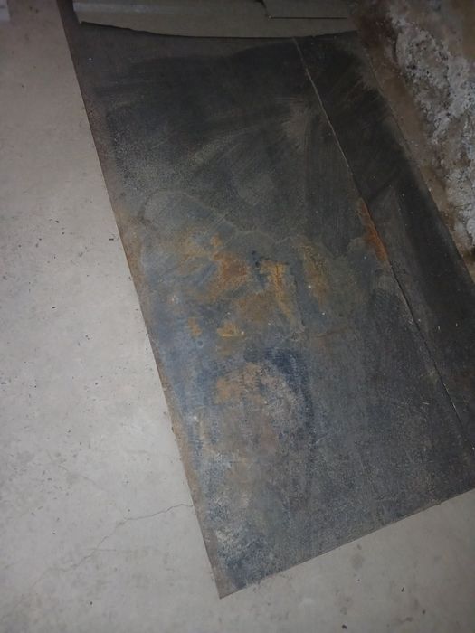 Металический лист новый ( не использованный)