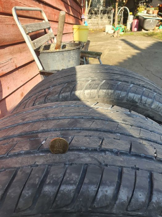 Vand 4 anvelope  275 45 ZR 19 = 2 buc-  245 50 R 19 =2 buc