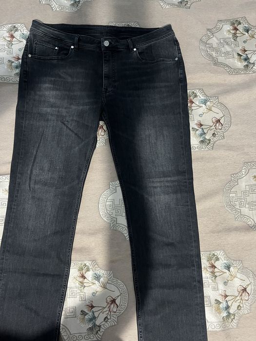 Джинсы KARL LAGERFELD 38/32!
