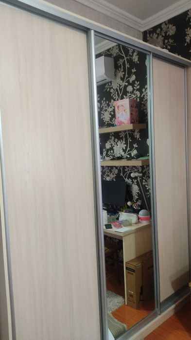 Спальный гарнитур продам