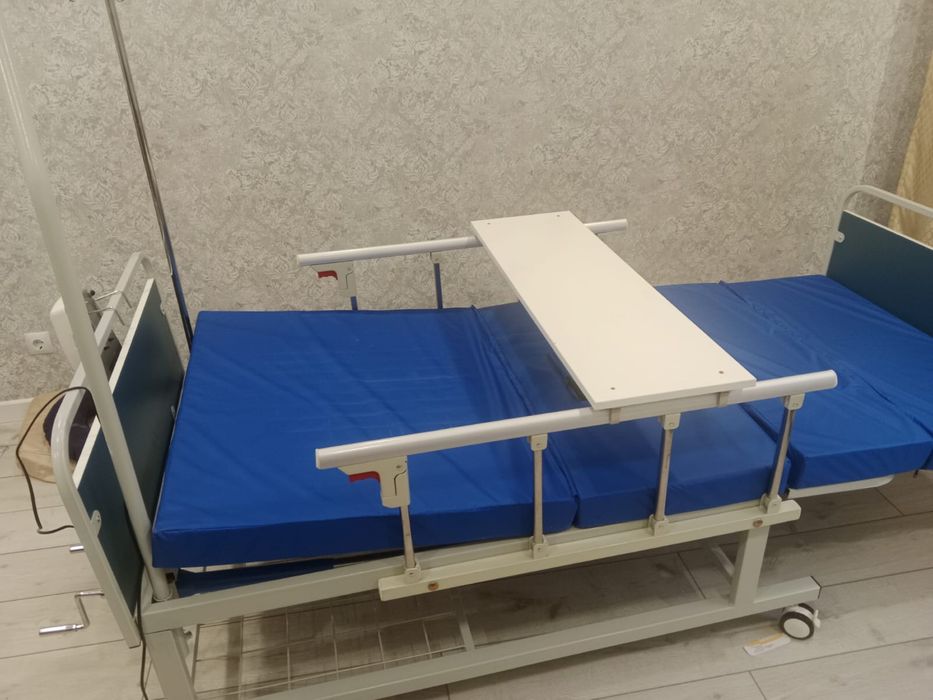 Продам медицискую кровать