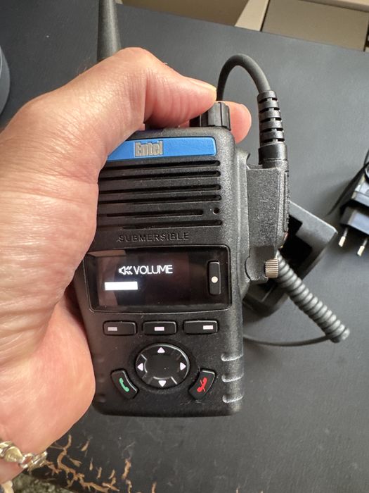 Entel DX585M-IS, UHF portable radio, радиостанция Ентел