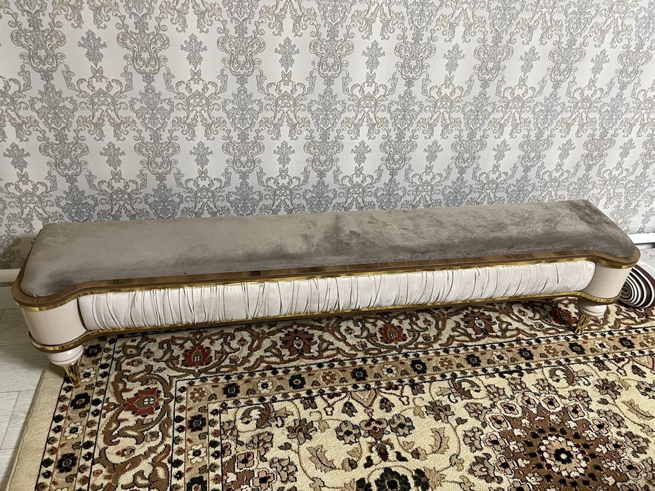 Продам спальный гарнитур