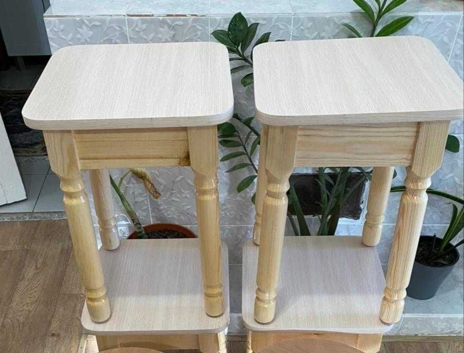 Деревянный стол и 4 табуретки, комплект