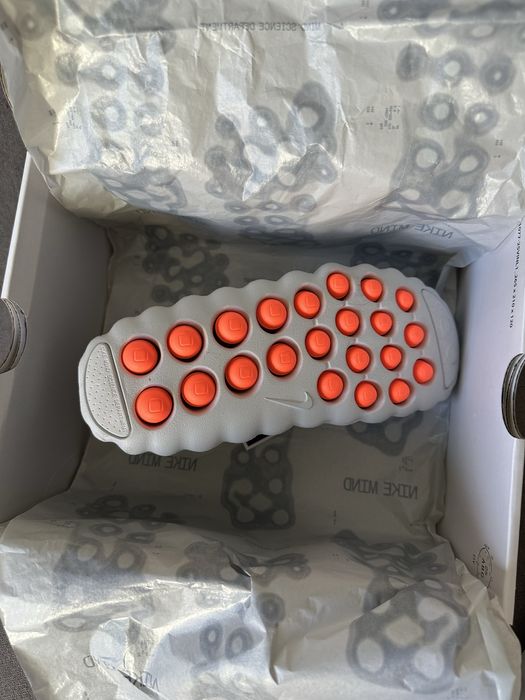 Original Nike Mind 001