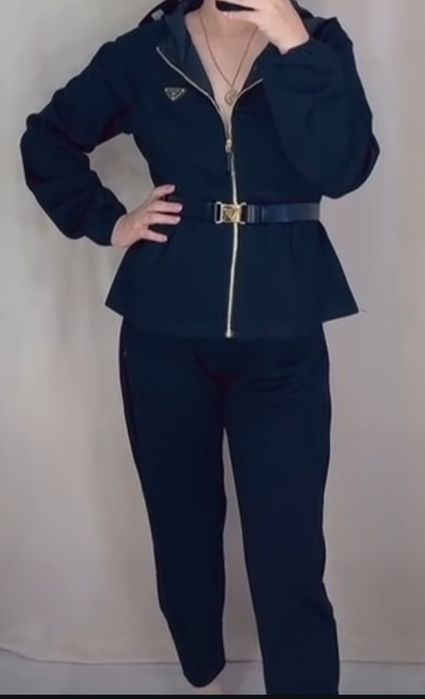 Двойка кастюм прада