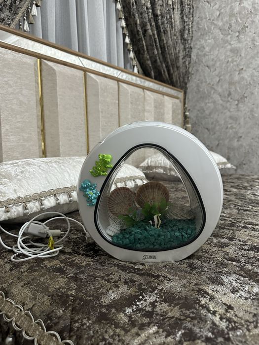 Продам Акварум с подсветкой 4 L