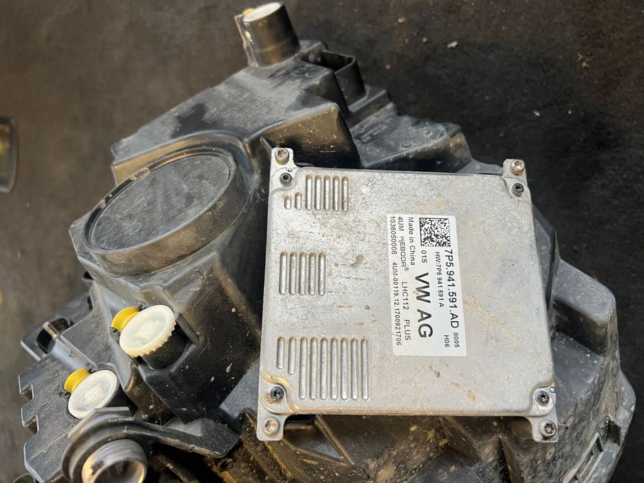 Десен фар за Шкода Skoda Karok 57B941016B