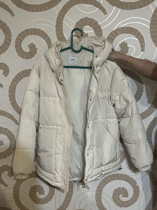 Продам куртку женскую