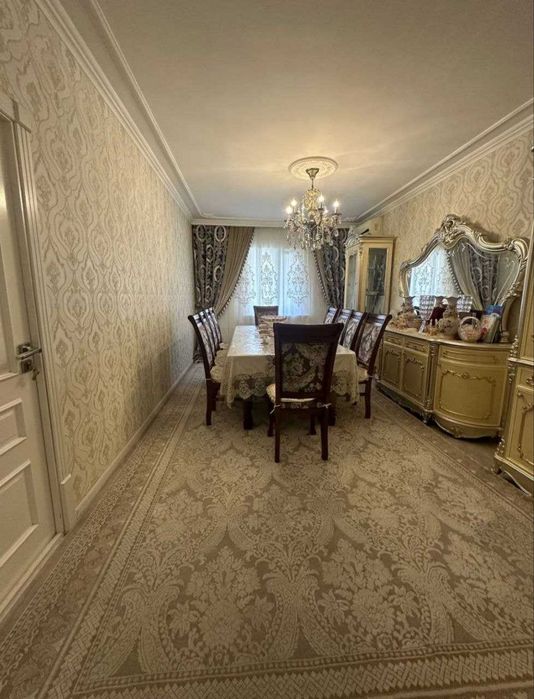 Продается квартира в Чиланзар Ц квартал