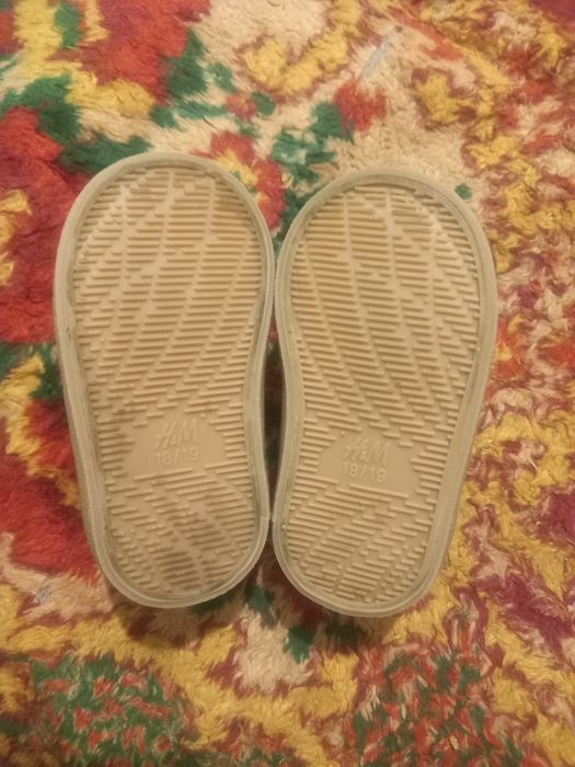 Adidași H&M copii mărime 18/19