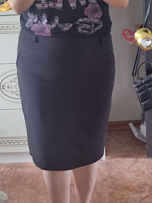 Продам две юбки офисные