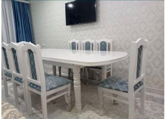 Продам стол с стульями